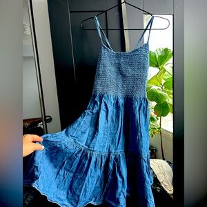 Jean flowy dress with pockets. Like new